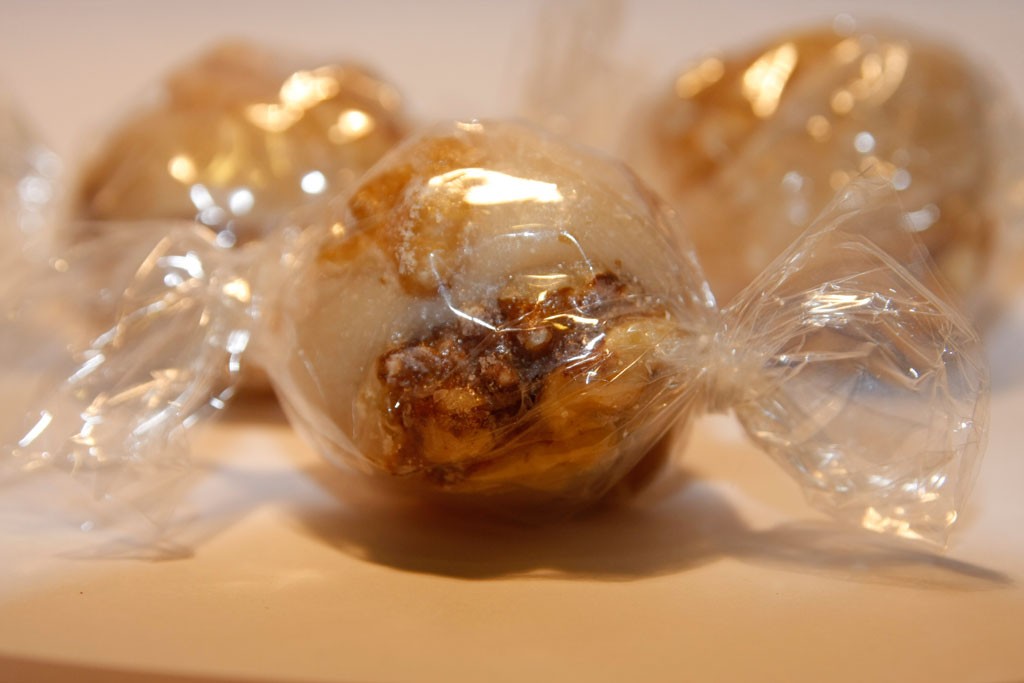 Nueces con mazapán - Turrones Espí
