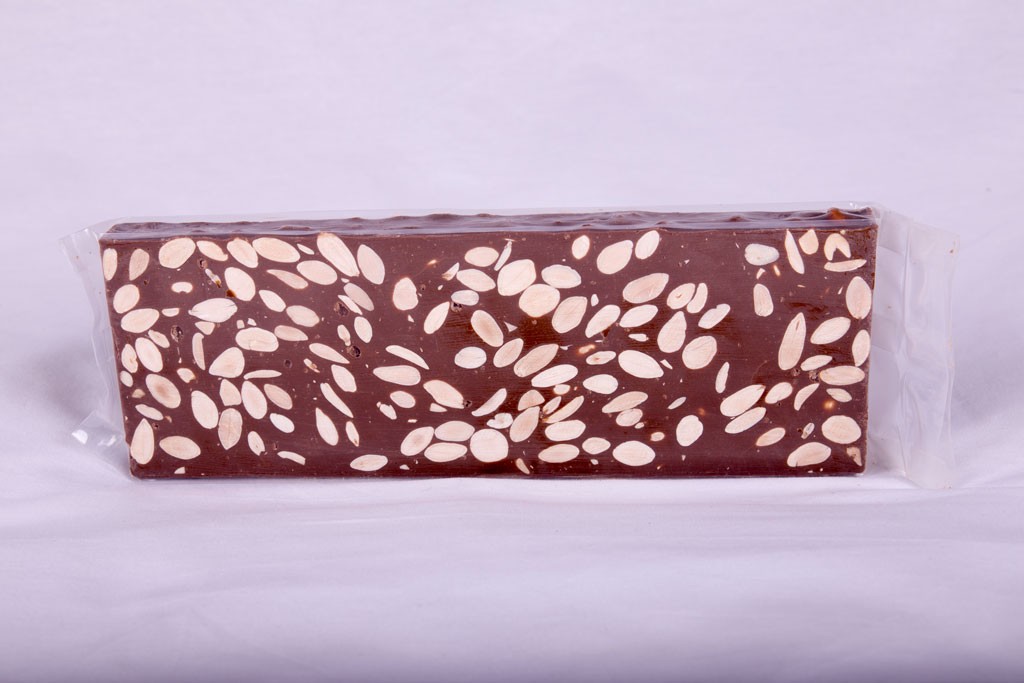 Turrón de Chocolate con Leche y almendras - Turrones Espí Alicante