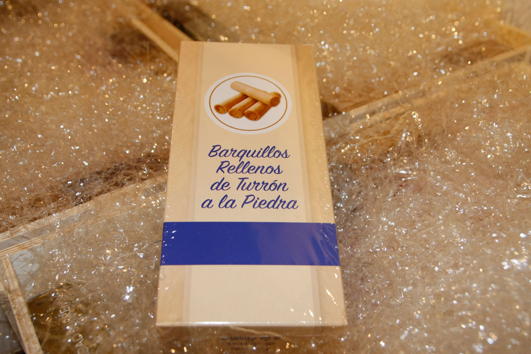 barquillos-rellenos-turron-turrones-espi Barquillos rellenos de turrón a la piedra