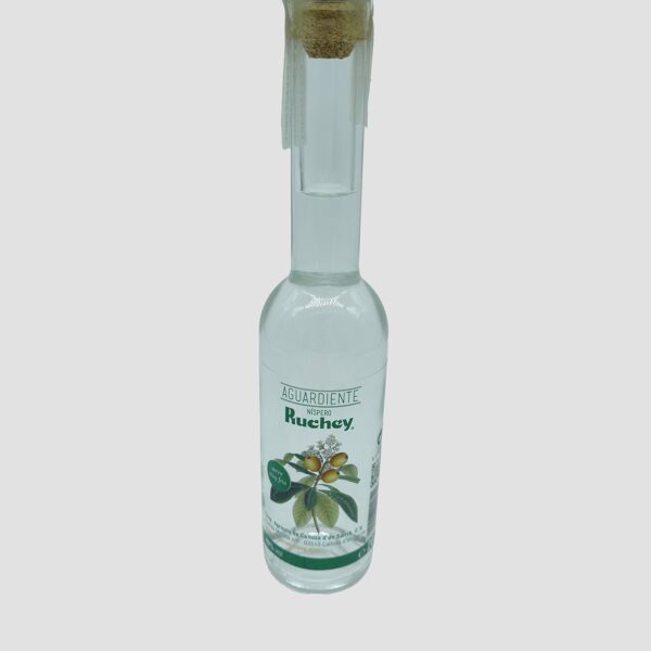 Aguardiente Níspero