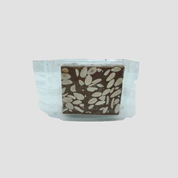 Porción cuadrada turrón de chocolate